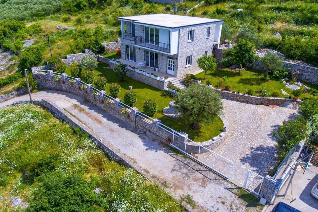 Vintage House With Stunning View Of Shkodra Lake Villa Eksteriør billede