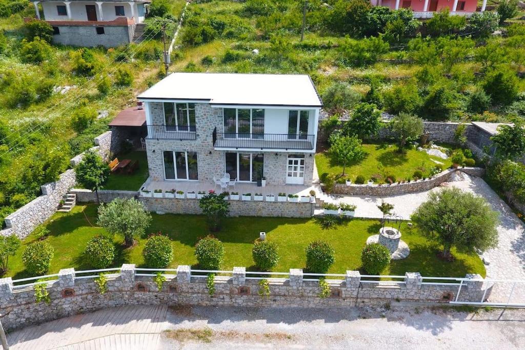 Vintage House With Stunning View Of Shkodra Lake Villa Eksteriør billede