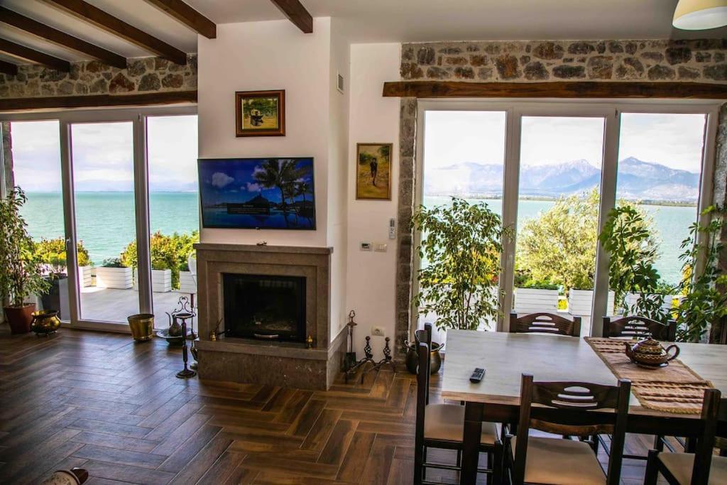 Vintage House With Stunning View Of Shkodra Lake Villa Eksteriør billede